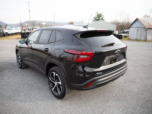 Certified 2024 Chevrolet Trax RS w/ Driver Confidence Package image 6