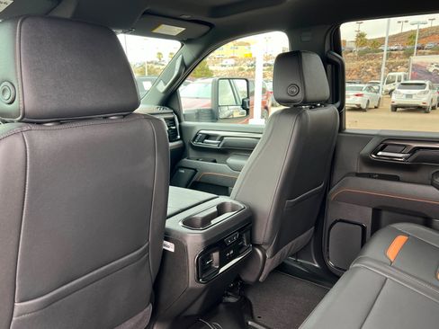 Certified 2025 GMC Sierra 3500 AT4 image 20