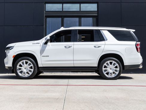 Used 2023 Chevrolet Tahoe High Country image 9