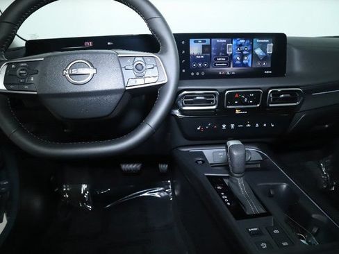 Used 2026 Nissan Sentra SV w/ SV Convenience Package FWD image 28