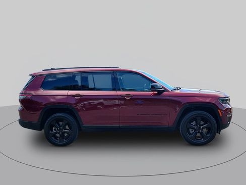 Used 2024 Jeep Grand Cherokee L Limited w/ Black Appearance Package RWD image 2