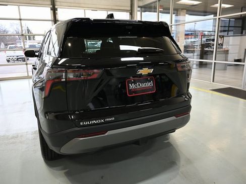 New 2026 Chevrolet Equinox LT image 6