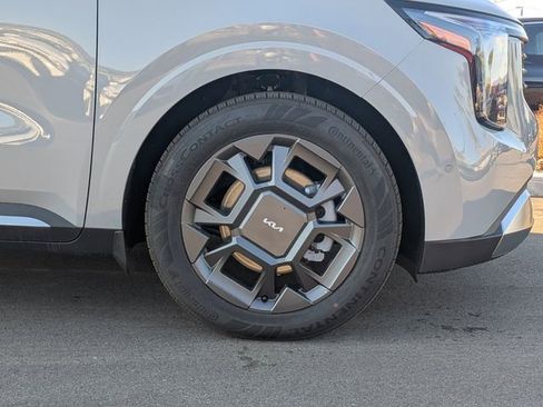 New 2026 Kia Carnival SX FWD image 11