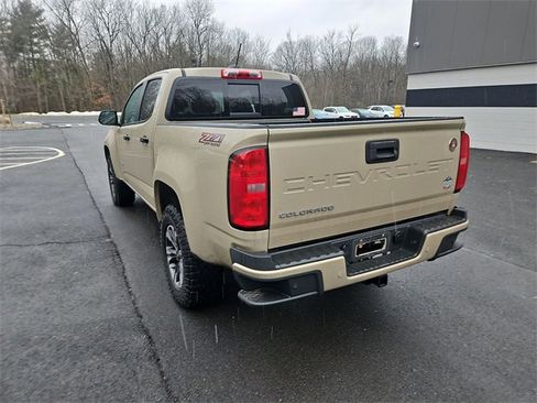 Used 2022 Chevrolet Colorado Z71 image 3