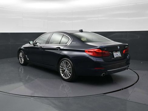 Used 2019 BMW 530e w/ Luxury Package RWD image 7