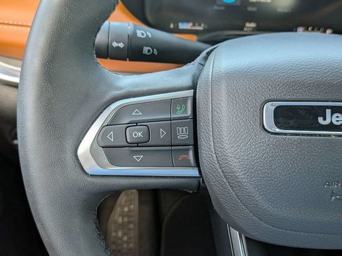 Used 2025 Jeep Compass Limited w/ Elite Group AWD/4WD image 22