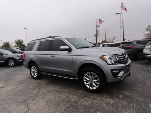 Used 2021 Ford Expedition XLT image 7