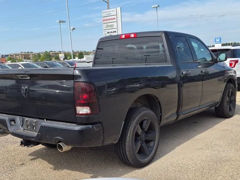 Used 2017 RAM 1500 Express w/ Black Ram 1500 Express Group RWD image 3