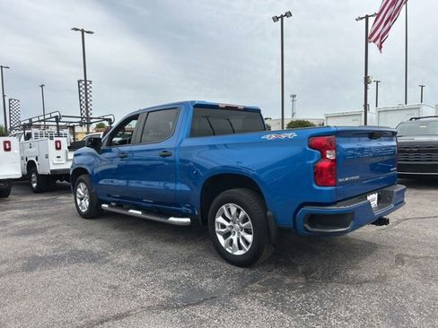 Used 2023 Chevrolet Silverado 1500 Custom AWD/4WD image 5