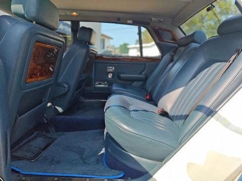 Used 1989 Rolls-Royce Silver Spur image 31