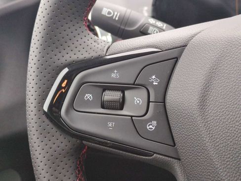 New 2026 Chevrolet Trax RS w/ Sunroof Package image 22