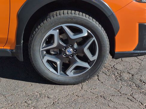 Used 2018 Subaru Crosstrek 2.0i Limited image 9