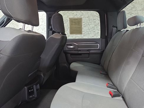 Used 2022 RAM 3500 Big Horn AWD/4WD image 17