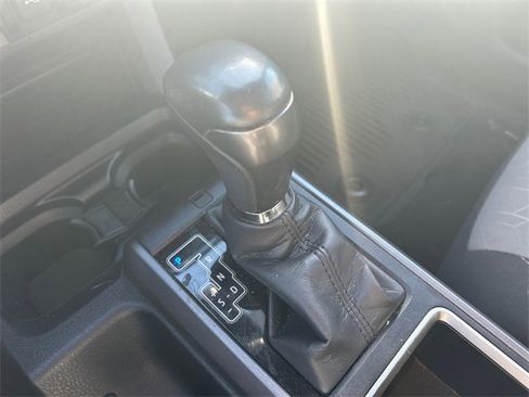 Used 2023 Toyota Tacoma TRD Sport image 19