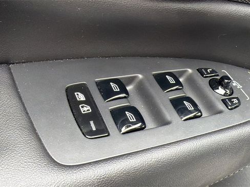 Certified 2023 Volvo XC90 B6 Plus image 16