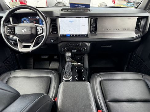 Certified 2025 Ford Bronco Badlands AWD/4WD image 12