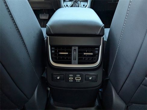 Used 2025 Subaru Outback Limited XT image 18