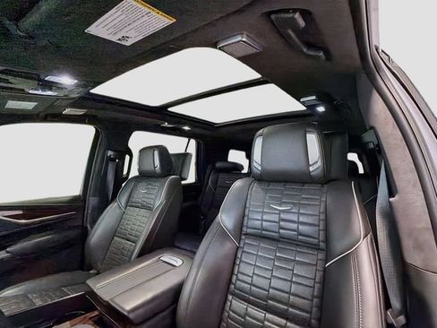 Used 2021 Cadillac Escalade Sport Platinum AWD/4WD image 20