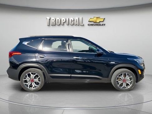 Used 2022 Kia Seltos SX image 6