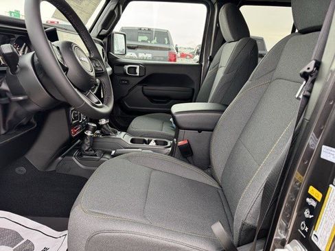 New 2026 Jeep Gladiator Willys image 9