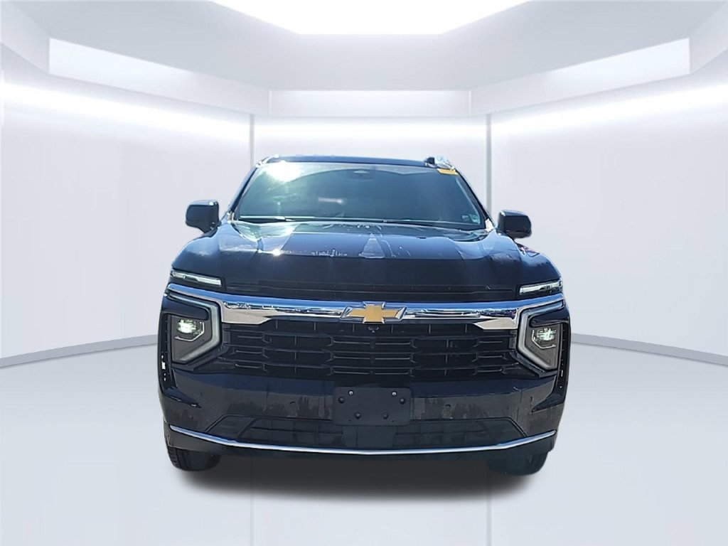 Used 2025 Chevrolet Tahoe LS RWD image 2