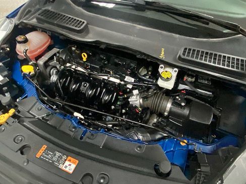 Used 2019 Ford Escape S image 16