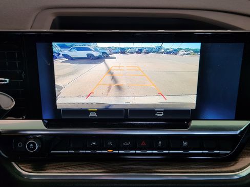 Certified 2025 Chevrolet Silverado 1500 LT image 19