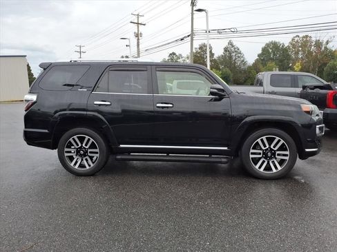Used 2020 Toyota 4Runner Limited image 3