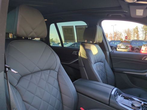Used 2025 BMW X5 xDrive40i image 30