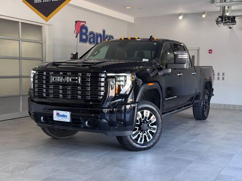 Certified 2025 GMC Sierra 2500 Denali Ultimate AWD/4WD image 2