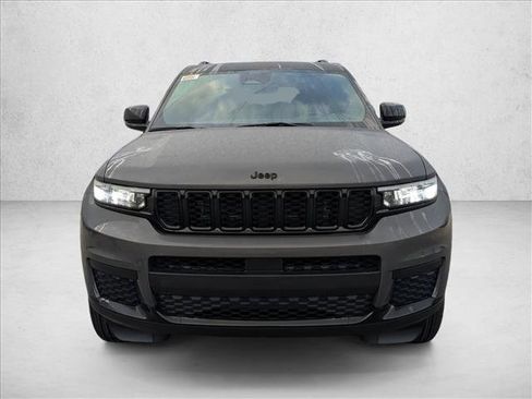 New 2025 Jeep Grand Cherokee L Altitude image 6