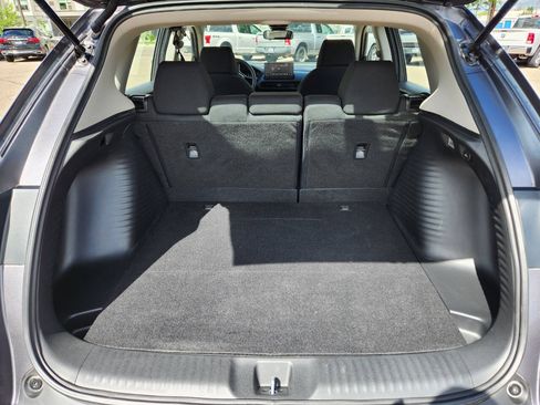 Used 2025 Honda HR-V LX image 24