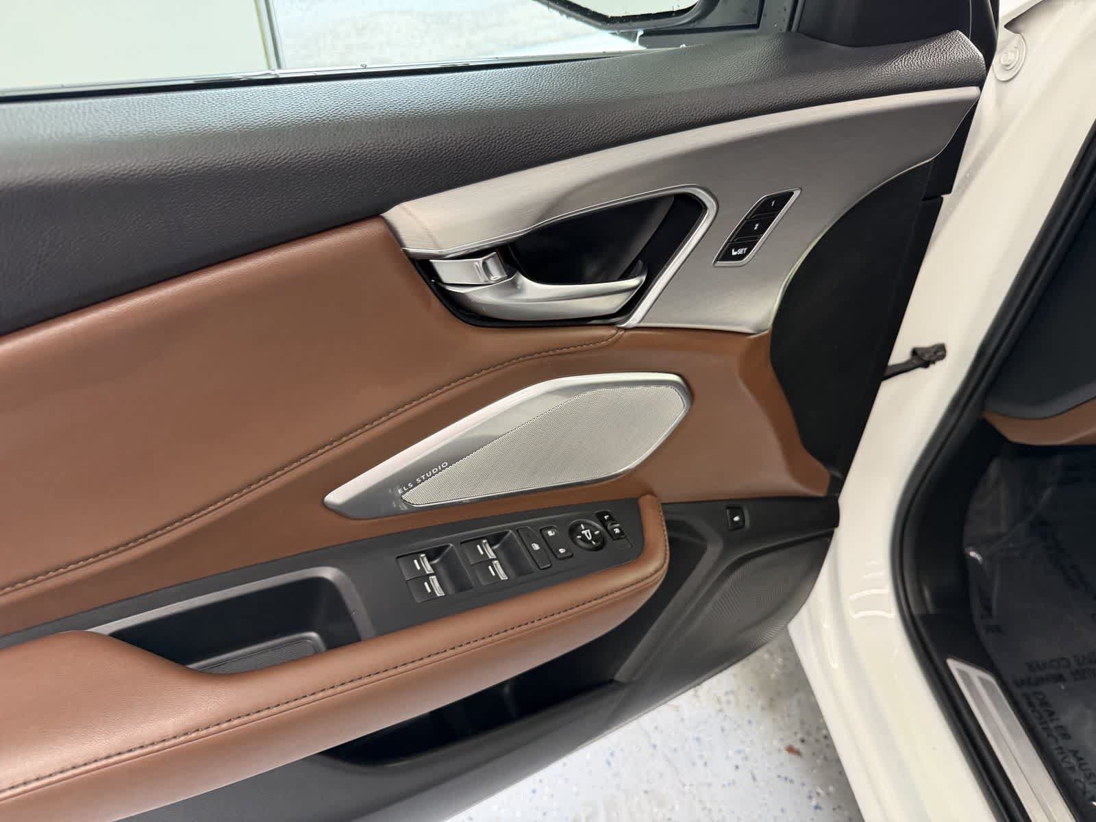 Used 2019 Acura RDX w/ Technology Package AWD/4WD image 13
