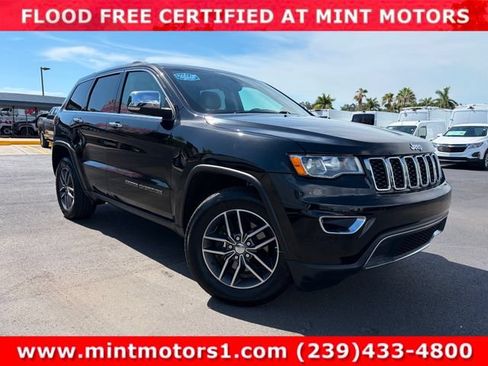 Used 2018 Jeep Grand Cherokee Limited AWD/4WD image 3