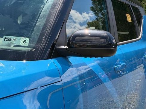 Used 2024 Kia Soul S FWD image 10