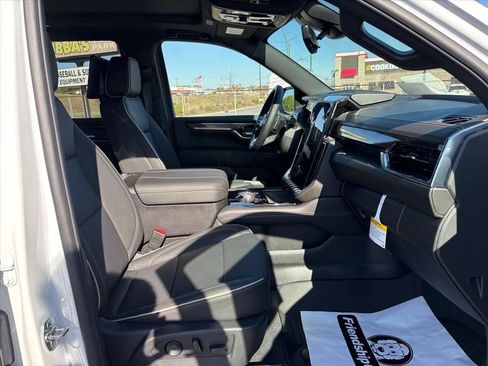 New 2026 GMC Yukon Elevation w/ Elevation Premium Package image 15