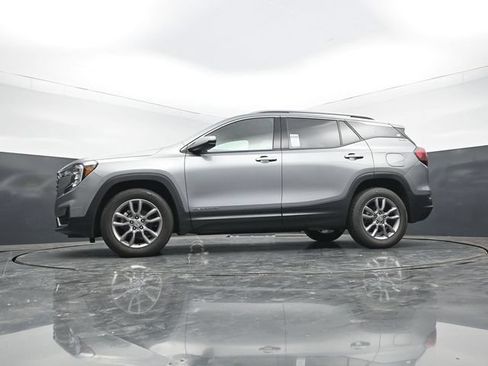 Used 2024 GMC Terrain SLT AWD/4WD image 62