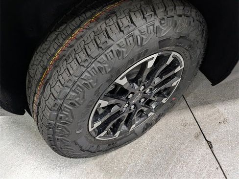 New 2026 Chevrolet Traverse Z71 w/ Enhanced Driving Package image 10