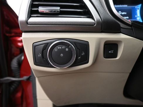 Certified 2019 Ford Fusion SE image 14