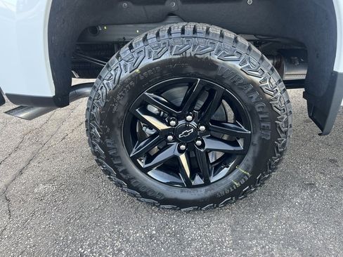 New 2026 Chevrolet Silverado 1500 LT Trail Boss w/ Protection Package image 34