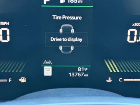 Used 2025 Kia K4 FWD image 25