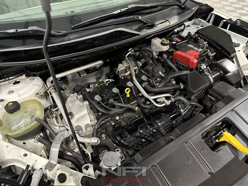 Used 2021 Nissan Rogue SV FWD image 47