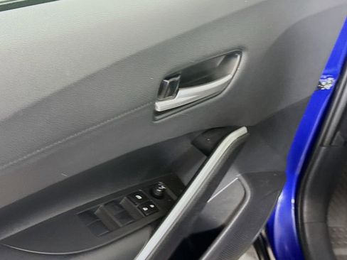 Certified 2022 Toyota Corolla Cross XLE image 17