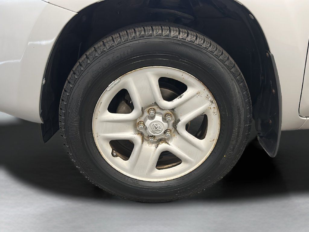 Used 2010 Toyota RAV4 2WD w/ Base L4 Extra Value Pkg image 9