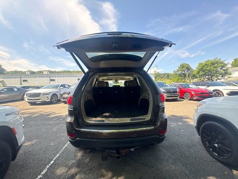 Used 2017 Jeep Grand Cherokee Limited AWD/4WD image 37