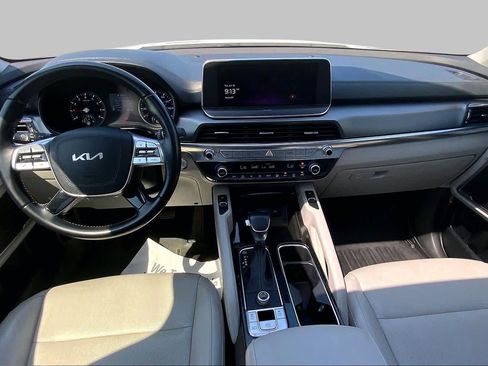 Used 2022 Kia Telluride S FWD image 15
