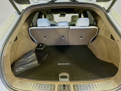 Certified 2026 Genesis GV70 2.5T Advanced image 27