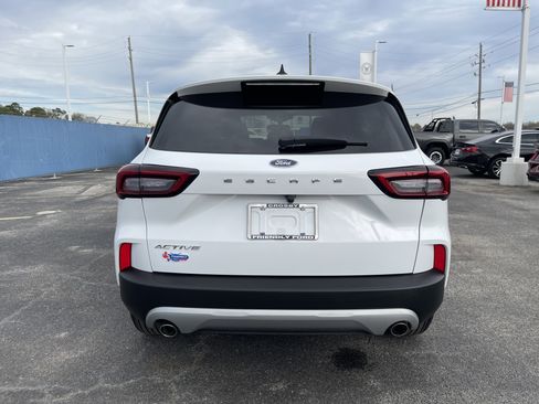 Used 2024 Ford Escape Active image 3