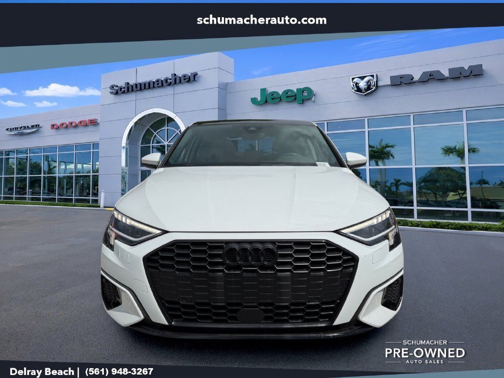 Used 2023 Audi A3 2.0T Premium Plus w/ Premium Plus Package FWD image 2