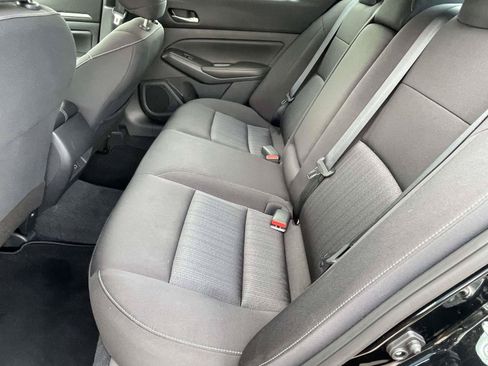 Used 2022 Nissan Altima 2.5 SV FWD image 10